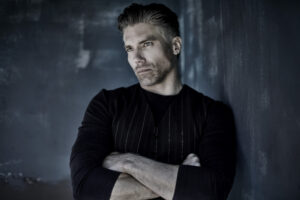 actors who would be perfect for Geralt of Rivia - Anson Mount 